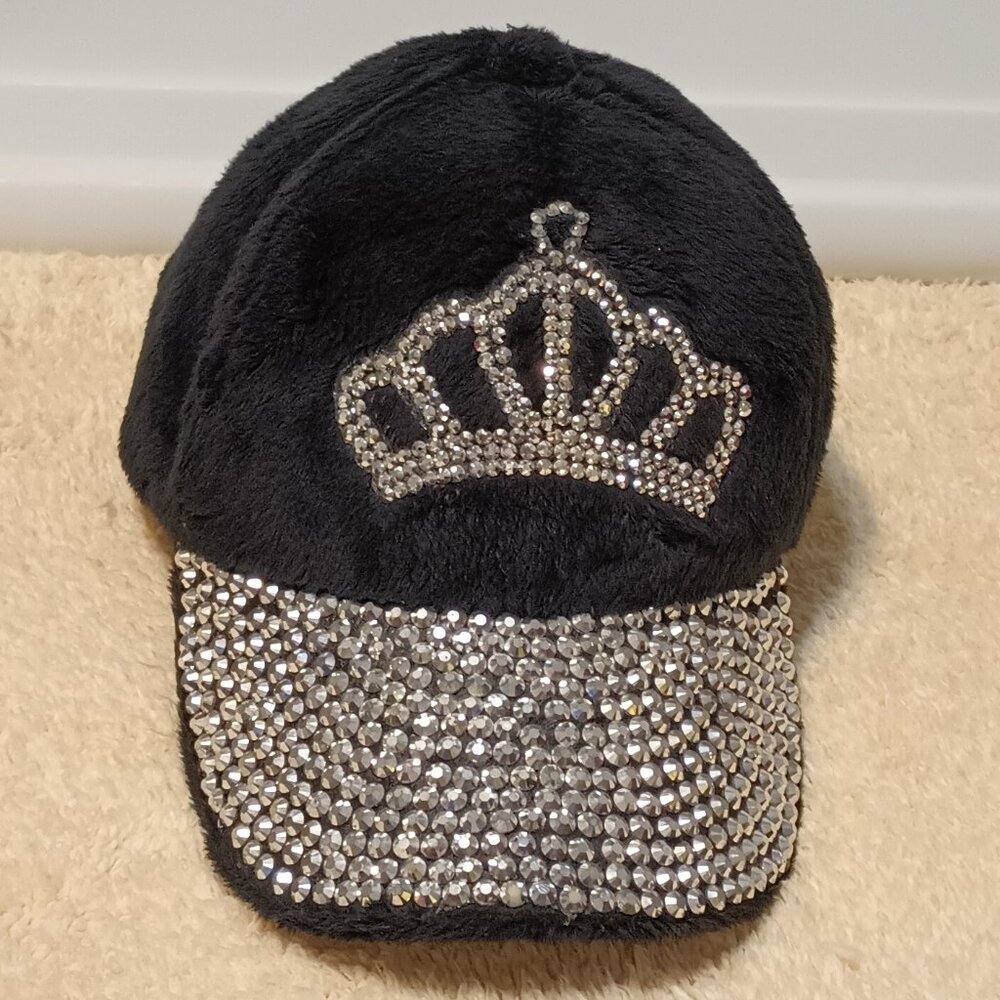 EUC ~ Womens Black Faux Fur Baseball Cap with Rhinestone Brim & Queen's Crown